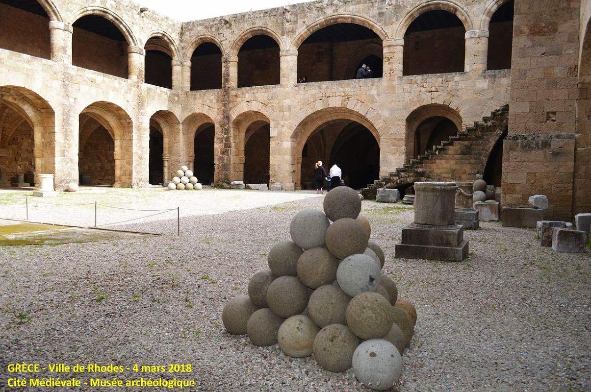 016- Musee archeologique Rhodes.JPG